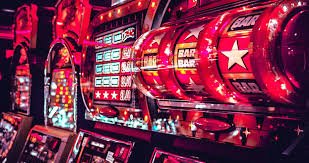 Antarmuka aplikasi mobile hoki368 menampilkan pasar Liga 1 dan live-dealer tables